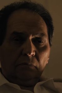 The Chair Company – S01E05 – I won. Zoom in.