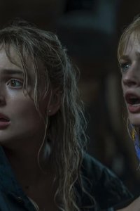 We Were Liars – S01E05 – Lying Together in a Silver Lining