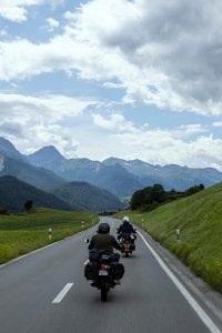 Long Way Home – S01E10 – The Home Straight