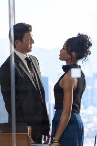 Suits LA – S01E09 – Bat Signal