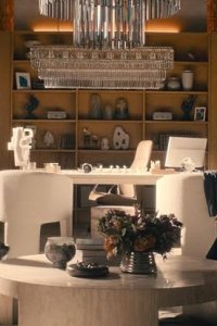 Paradise – S01E03 – The Architect of Social Well-Being