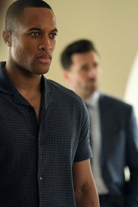 Saint-Pierre – S01E03 – Off with His Head