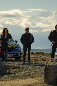 Saint-Pierre – S01E04 – Island Getaway