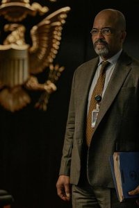 The Agency: Central Intelligence – S01E06 – Spy for Sale