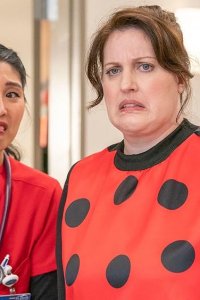 St. Denis Medical – S01E14 – Listen to Your Ladybugs