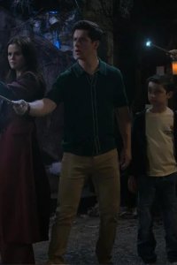 Wizards Beyond Waverly Place – S02E10 – The Wizard at the End of the World: Part Two