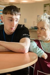 Piglets – S01E03 – Uniform