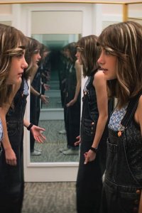 Me – S01E07 – Turning Point