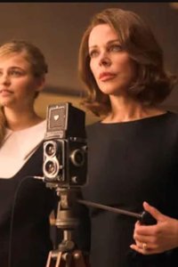 Ladies in Black – S01E03 – Bikini Wars