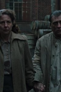 We Were the Lucky Ones – S01E06 – Warsaw