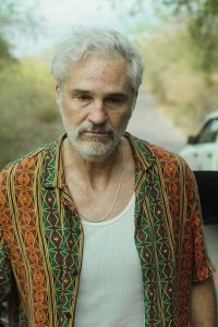 Bandidos – S01E02 – El cenote