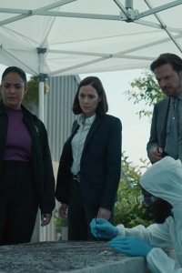 Law & Order Toronto: Criminal Intent – S01E02 – Good Neighbours