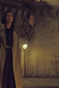 The New Look – S01E03 – Nothing But Blue Skies