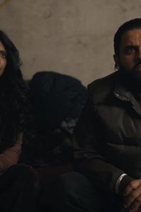Late Bloomer – S02E01 – Housing Crisis