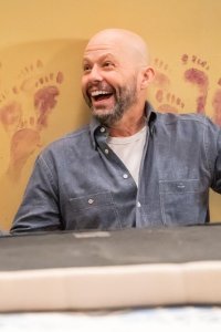 Extended Family – S2024E02 – The Consequences of Making Yourself at Home