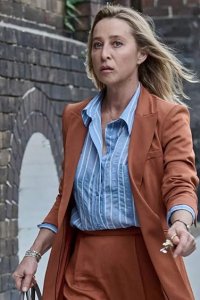 Strife – S01E01 – For All Women