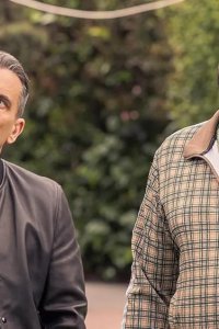 Bookie – S01E08 – A Square Job in a Round Hole