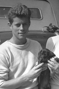 Kennedy – S01E01 – Jack (1917-1940)