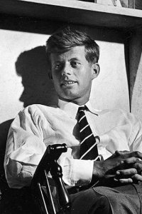 Kennedy – S01E03 – Into the Political Jungle (1946-1956)