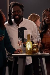 Dreaming Whilst Black – S01E03 – The Friends