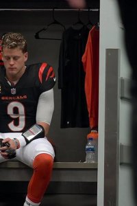 Quarterback – S02E06 – Headspace