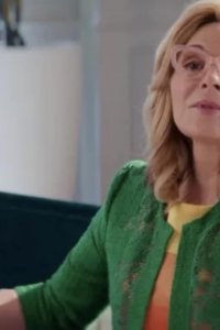 Glamorous – S01E07 – I Don’t Care Who You Know