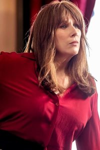 Queen of Oz – S01E01 – There’s a New Queen in Town