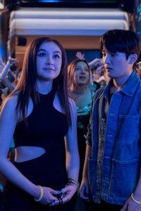 XO, Kitty – S01E06 – BYOB