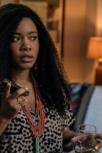 High Desert – S01E02 – Two Knockers and No Boyfriend = A Felony