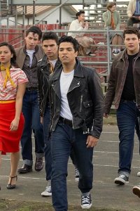 Grease: Rise of the Pink Ladies – S01E01 – We’re Gonna Rule the School