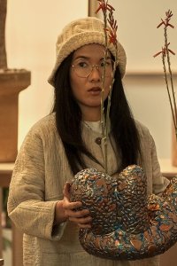 Beef – S01E01 – The Birds Don’t Sing, They Screech in Pain