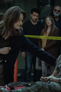 Rabbit Hole – S01E02 – At Any Given Moment
