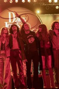 Daisy Jones & the Six – S01E09 – Track 9: Feels Like the First Time