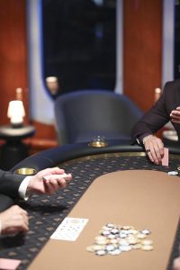 The Company You Keep – S01E04 – All In
