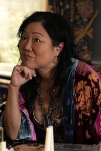 Not Dead Yet – S01E09 – Not Scattered Yet