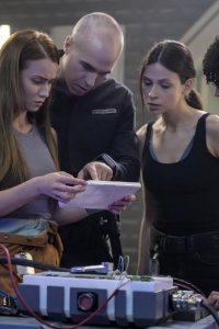 The Ark – S01E08 – Every Single Person Matters