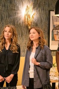 The Spencer Sisters – S01E02 – The Executive’s Elegy