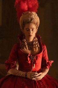 Dangerous Liaisons – S01E08 – It’s War