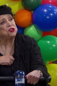 Lopez vs. Lopez – S01E04 – Lopez vs. Birthdays
