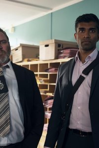 The Devil’s Hour – S01E02 – The Velveteen Rabbit