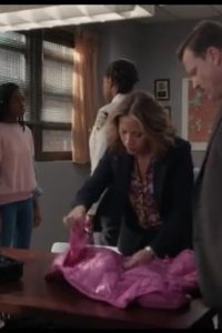 East New York – S2023E16 – Personal Shopper
