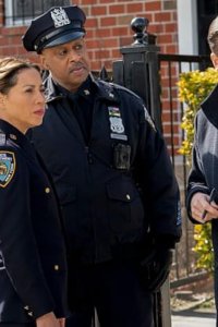 East New York – S2023E18 – In the Bag