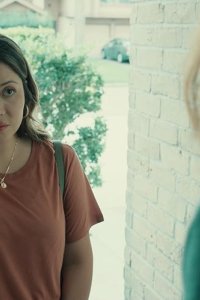 Mo – S01E06 – Holy Matrimony