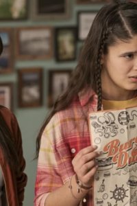 Surfside Girls – S01E09 – …And the Cursed Treasure
