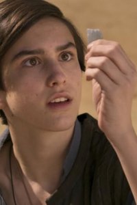 Surfside Girls – S01E10 – …And the Showdown at Danger Point
