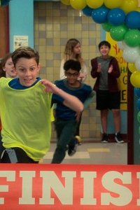 Best Foot Forward – S01E09 – Field Day