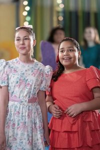 Gordita Chronicles – S01E01 – In America Everything Is Possible