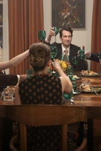 Minx – S01E09 – A scintillating conversation about a lethal pesticide