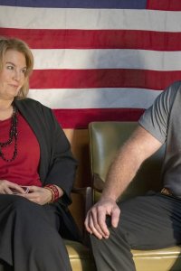 The Thing About Pam – S01E03 – She’s a Star Witness