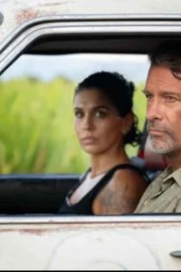 Troppo – S02E02 – The Past Can Burn